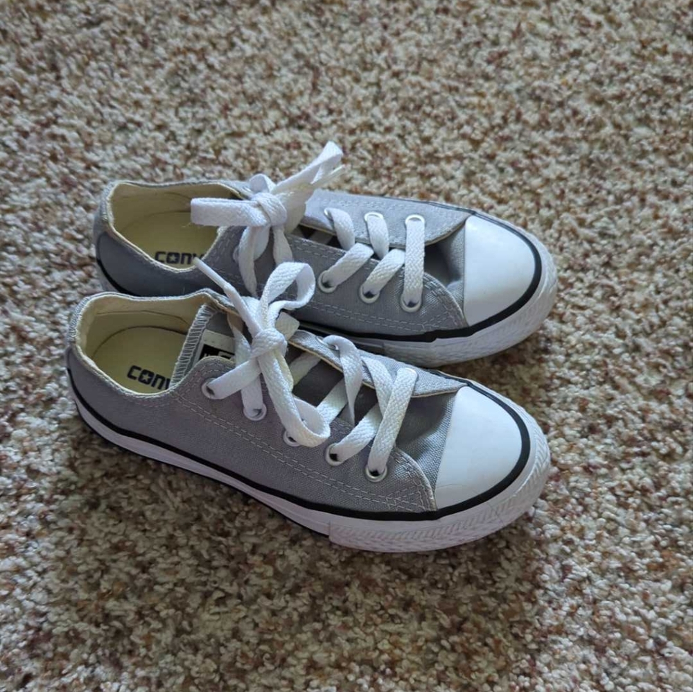Kids converse size 12
